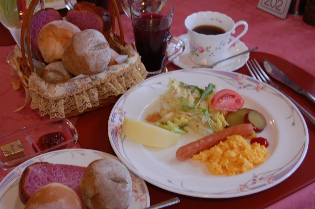 Petit Hotel And Restaurant Air Mail Hakuba Zimmer foto